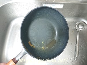 浸けおき後のカレー鍋